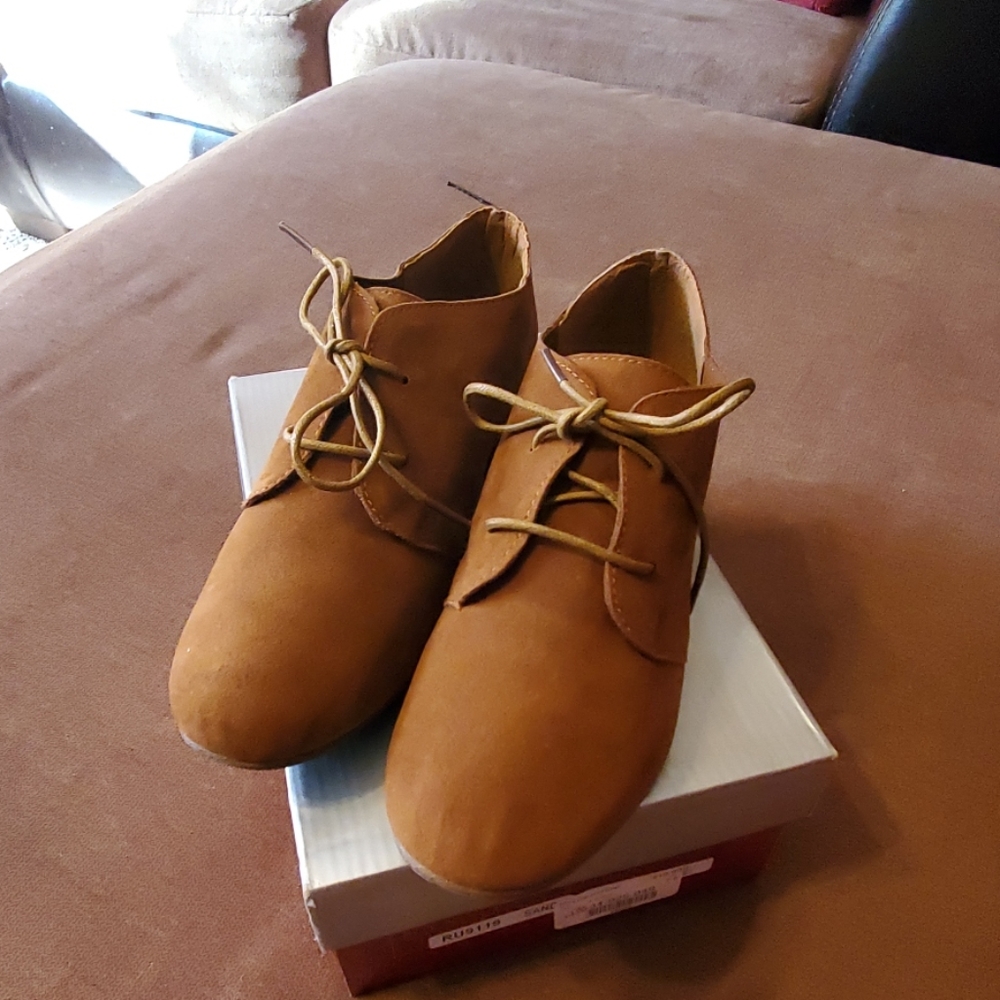 Women's Oxfords size 7.5